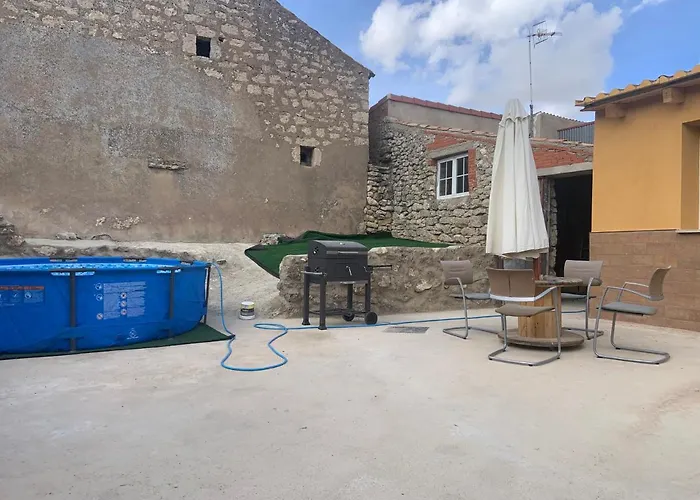 Agradable Casa Con Chimenea Y Patio Totalmente Privado